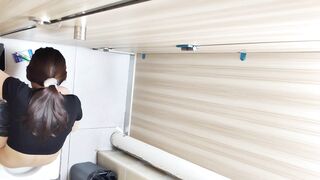 大神冒死潜入写字楼携带高清设备偷拍几位美女职员 人美BB也嫩