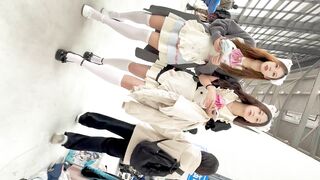 KFC作品官方售价42元大神漫展偷拍 顶级女仆甜妹被围拍·摆出各种姿势被CD·透明内超反差