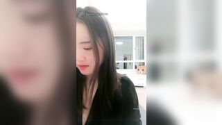 可爱女神（雅一直咯哩哒啦）逼逼特写跳蛋自慰2小时