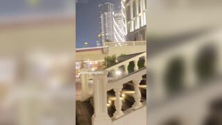 X 著名网红 骚母狗 彤彤乖 镂空逛游戏厅 户外露出08