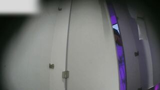 10月流出貌似商场女厕后拍 美少女上厕所几个JK短裙小姐姐上了厕所不擦骚穴