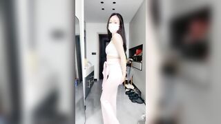 1兼职白领超美【睡不醒的小美】人间尤物模特身材_狂撸！