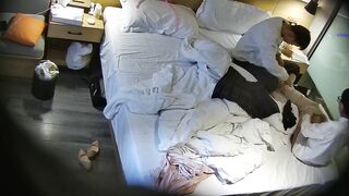 10-19酒店高清偷 极品反差婊眼镜学妹被男友调教的像一只得心应手的小母狗各种换装毒龙高技术套鸡巴9