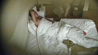 大学城2 10-10 大哥牛逼 找来一纹身组服侍自己 打完一炮美女衣服都穿好了 拉下来口硬了梅开二度