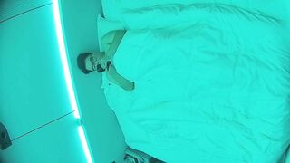 大学城 10-18 超长视频 拍到一对完美炮搭子 男的胖女的靓 丝袜破坏 边做边自己拍 女的有点像单依纯.1