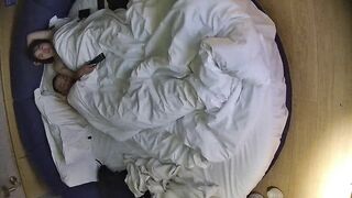 情趣台 10-27 大叔带自己丰满的媳妇儿开房实录 只要屌长 女人的屁股有肉操起来才舒服0