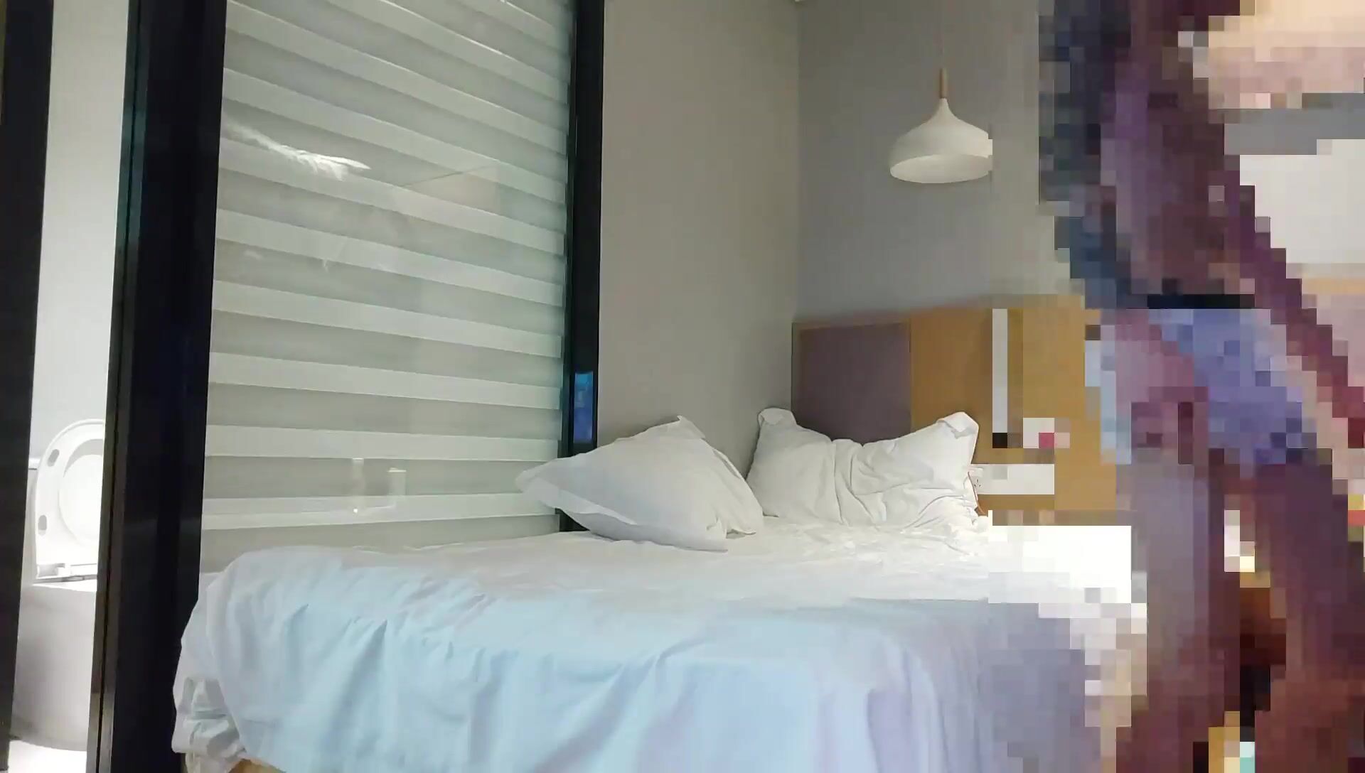 十月流出纹身哥模仿探花 洗浴会所酒店开房偷拍记录嫖娼过程