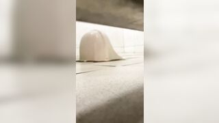 大神潜入高中女厕全景偷拍多位漂亮学妹❤️各种粉嫩的美鲍鱼完美展示0