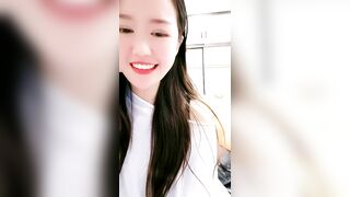 精品推荐 【小奶猫】【乌苏儿】户外厕所跳蛋自慰、双女户外露出