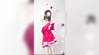 推特极品裸舞福利姬 一口白桃七 11月裸舞露出合集9