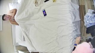 民宿酒店 11-25 眼镜情侣一看就是知识分子 床上做爱都很含蓄 没有热烈的激情碰撞 浪费美女资源9