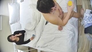 民宿酒店 11-25 眼镜情侣一看就是知识分子 床上做爱都很含蓄 没有热烈的激情碰撞 浪费美女资源0