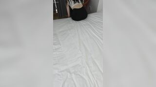 11月新品，【大学生私房拍摄】高颜值女大生没钱家里不给出来做兼职2