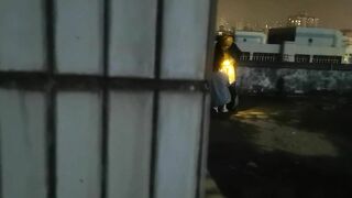 【户外露出】【欢欢huanhuanmug】小卖部拉开拉链露出雪白奶子，大尺度露出，户外全裸露出6