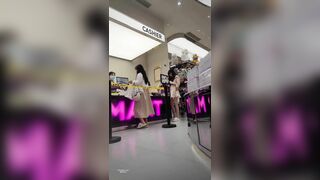 精品推荐 步行街拍抄底大神『KXCD』系列合集第9季20V 专挑年轻好看质量高的小姐姐0