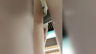 精品推荐 步行街拍抄底大神『KXCD』系列合集第9季20V 专挑年轻好看质量高的小姐姐1