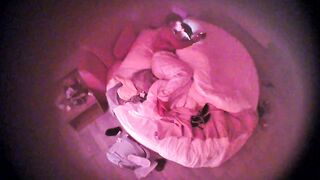 11-30流出酒店偷拍 乖乖女学生掏出书包内藏的情趣黑丝疯狂深蹲爱拍摄胖男完整版