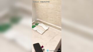 约炮大神长沙纹身哥《02年重度M属性美术老师》第一见被迫穿上情趣内衣掐住脖子后入，滴蜡，假阳具，调教，深喉