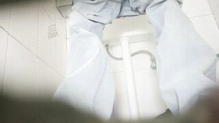 十二月电报收费群最新 流出高校女厕前后全景高清偷拍都是些颜值美女很有撸点