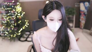 ST-877【播音系女神下海 yaya_86最新大秀撅臀抽插裸舞】5