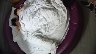 情趣台 12-19 小哥带漂亮身材又好的女朋友开房 先朝女友的屁眼捅去 操到最后对着女友嘴撸管喷射