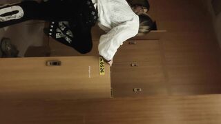 十二月最新女主播【少女时代】 潜入温泉洗浴中心更衣室偷拍侧脸酷似杨幂的美女身材太好了还有俄罗斯美女