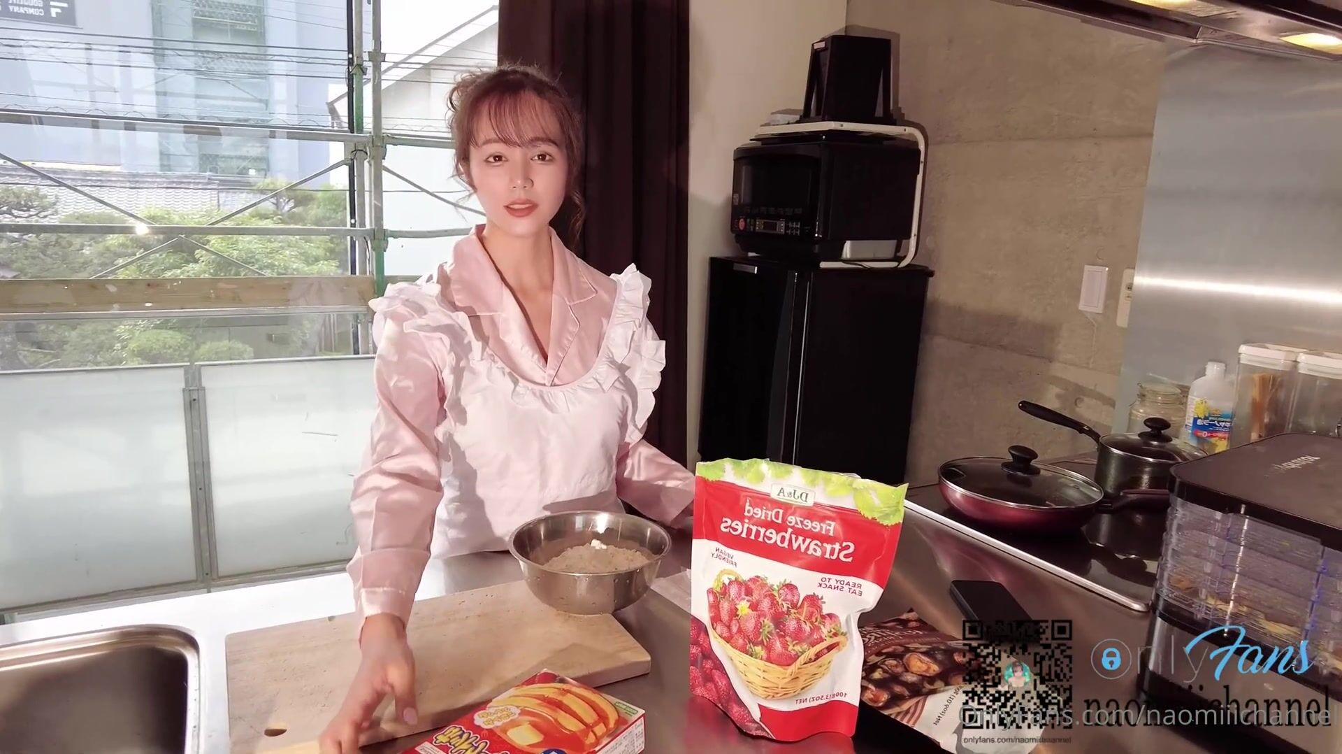 极品樱花妹蜜桃臀女神 naomiiichannel _短视频小合集二