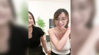 ♦️清纯主播【202509yoyo】表姐带着表妹下海直播、在线教口活、练习做爱姿势5