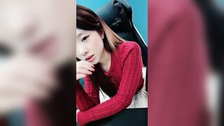 史上最强骚萝莉【柚子】勾网友电竞房鸳鸯戏水 水里操逼