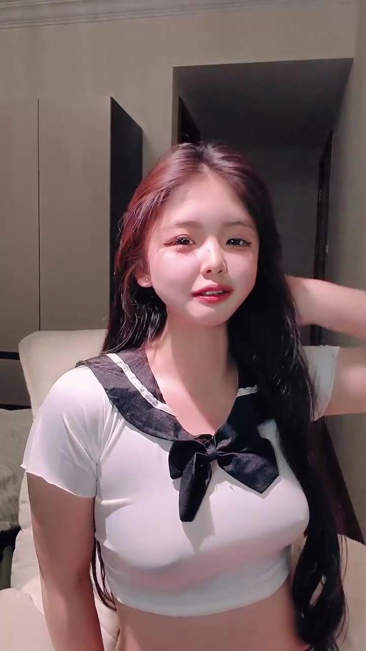 清纯女大生【小懒猫】丝袜 裸舞 道具自慰狂插 爽喷水