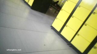 ❤️精品推薦❤️國内【水上樂園】換衣間沐浴區近景偷拍合集第2季17V 美女如雲淋浴換衣好身材一覽無餘20