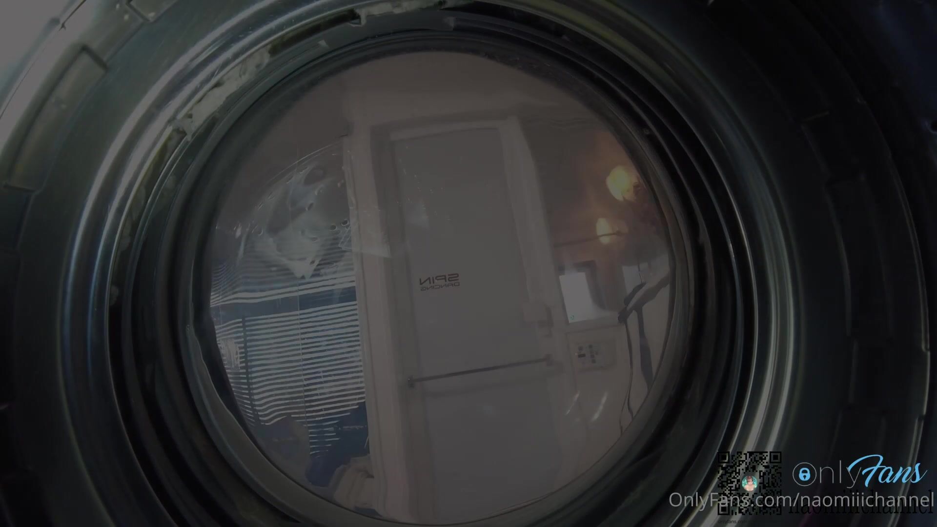 号称令和第一素人的日本顶级尤物 NaomiiiChannel 经典卡洗衣机剧情0