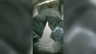 最新流出精品厕拍 高质量酒吧后拍 高跟丝袜大长腿帽子美女换卫生棉条