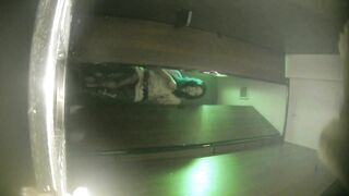 一月最新流出 夜总会酒吧绿光系列后拍小姐尿尿前蹲短裙高跟美女尿完不擦逼抖两下01