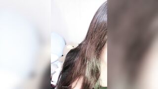 【小菲菲】甜美学妹~! 酥胸骚舞~跳蛋狂震~道具抽插~流浆0