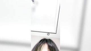 【小菲菲】甜美学妹~! 酥胸骚舞~跳蛋狂震~道具抽插~流浆1