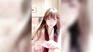 【小奶萝】萝莉甜妹~携闺蜜道具互玩假鸡巴干逼~喷水~舌吻