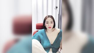 推荐 颜值少妇【瞿姐姐】刮毛一线天，道具自慰高潮，大尺度掰逼展示，喜欢硬舔阿姨骚穴的不可错过0