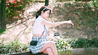 【户外露出】【jena】周末阳光明媚停车场露出打扫车内卫生不经意露出嫩逼餐厅露出