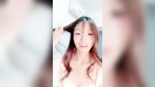 推荐 颜值小太妹【静静香】新人下海，大尺度掰逼展示，裸舞诱惑，为大哥提供情绪价值1