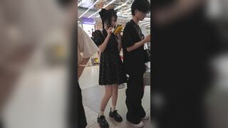 喜欢粉色内裤的小姐姐 两次约会逛街被跟拍CD