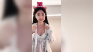 真正的校花来了【小佳宝】顶级小妮子 首场收费房.