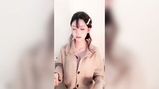 【小佳宝】超甜校花 美乳粉逼 很是清纯 沐浴 手势舞 掰穴自慰0