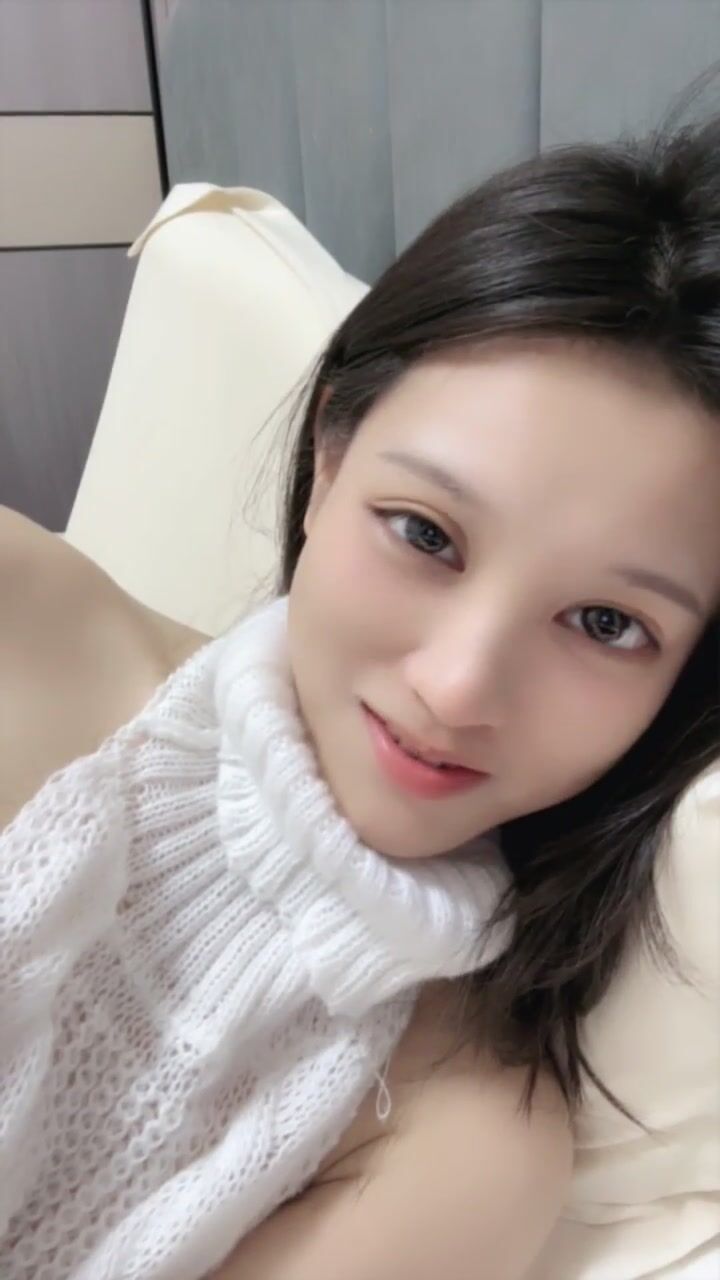 平台第一女神！綠播下海~【粵語主包】女神的嫩穴好看