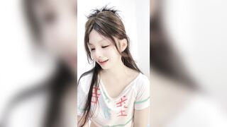 萝莉校花推荐 超正点【1点萝】美到让你鸡巴翘起 道具自慰喷水 看脸就能射的学生妹 罕见啪啪干爽