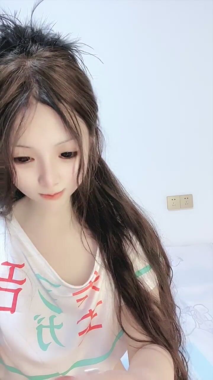 萝莉校花推荐 超正点【1点萝】美到让你鸡巴翘起 道具自慰喷水 看脸就能射的学生妹 罕见啪啪干爽