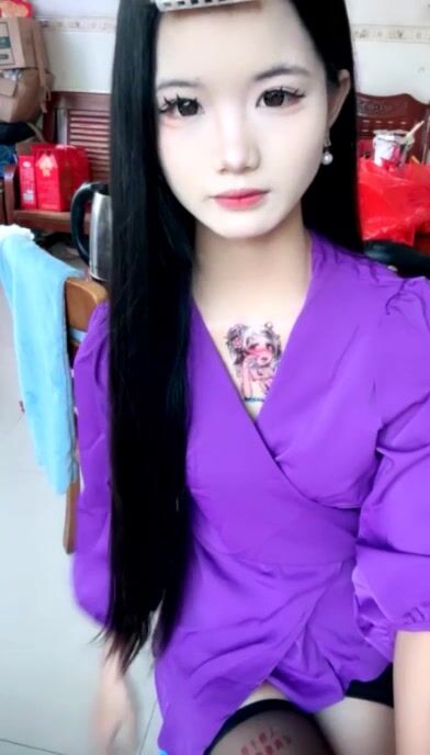 农村学妹【07水嫩宝宝】美乳长腿 大屁股粉嫩骚逼 野外裸奔 泄尿 酒店3p无套激情爆干.