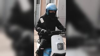 大神潜入办公楼女厕全景偷拍多位美女职员❤️各种极品小黑鲍02