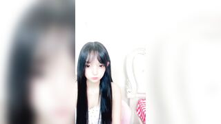 清纯嫩妹【鬼鬼12点】11月14号-2月16号 高颜值裸舞粉嫩小穴自慰。