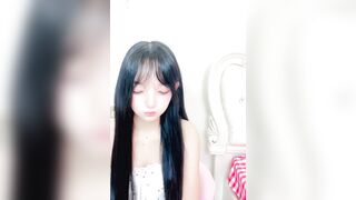 清纯嫩妹【鬼鬼12点】11月14号-2月16号 高颜值裸舞粉嫩小穴自慰。